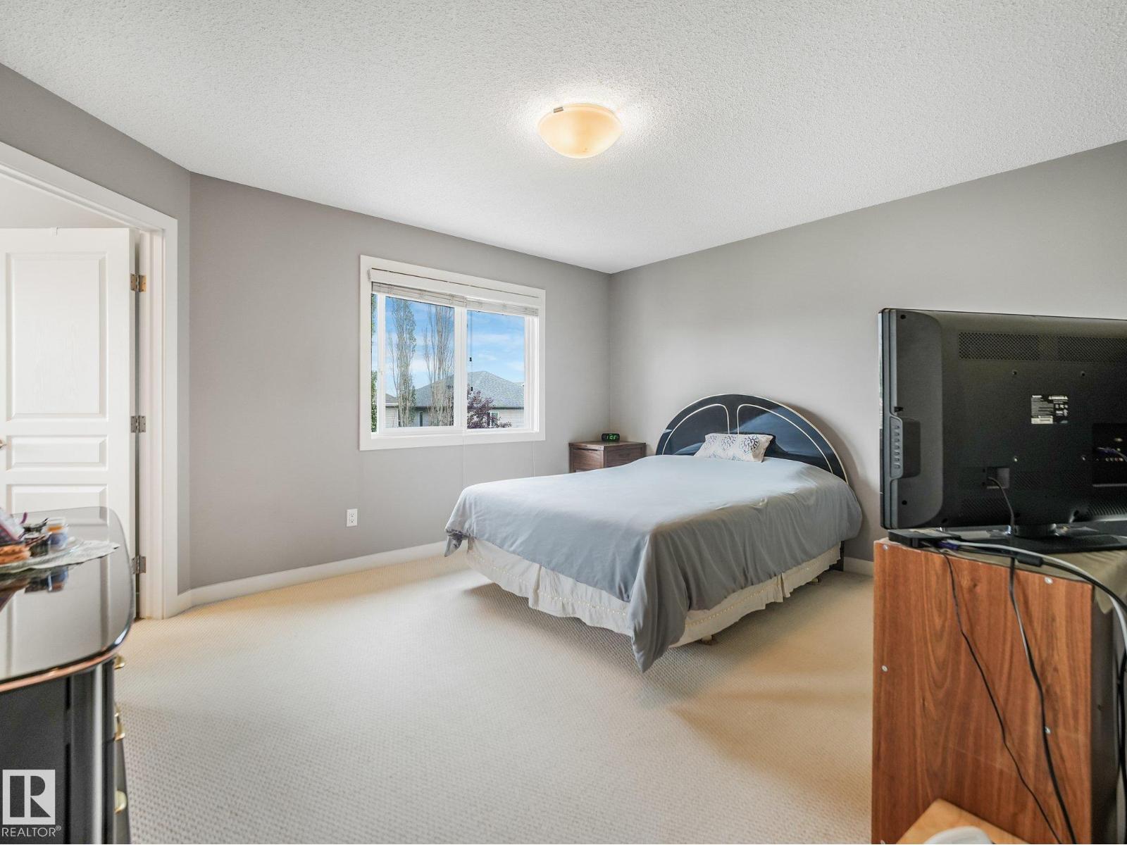 1478 37b Av Nw Property Photo 30