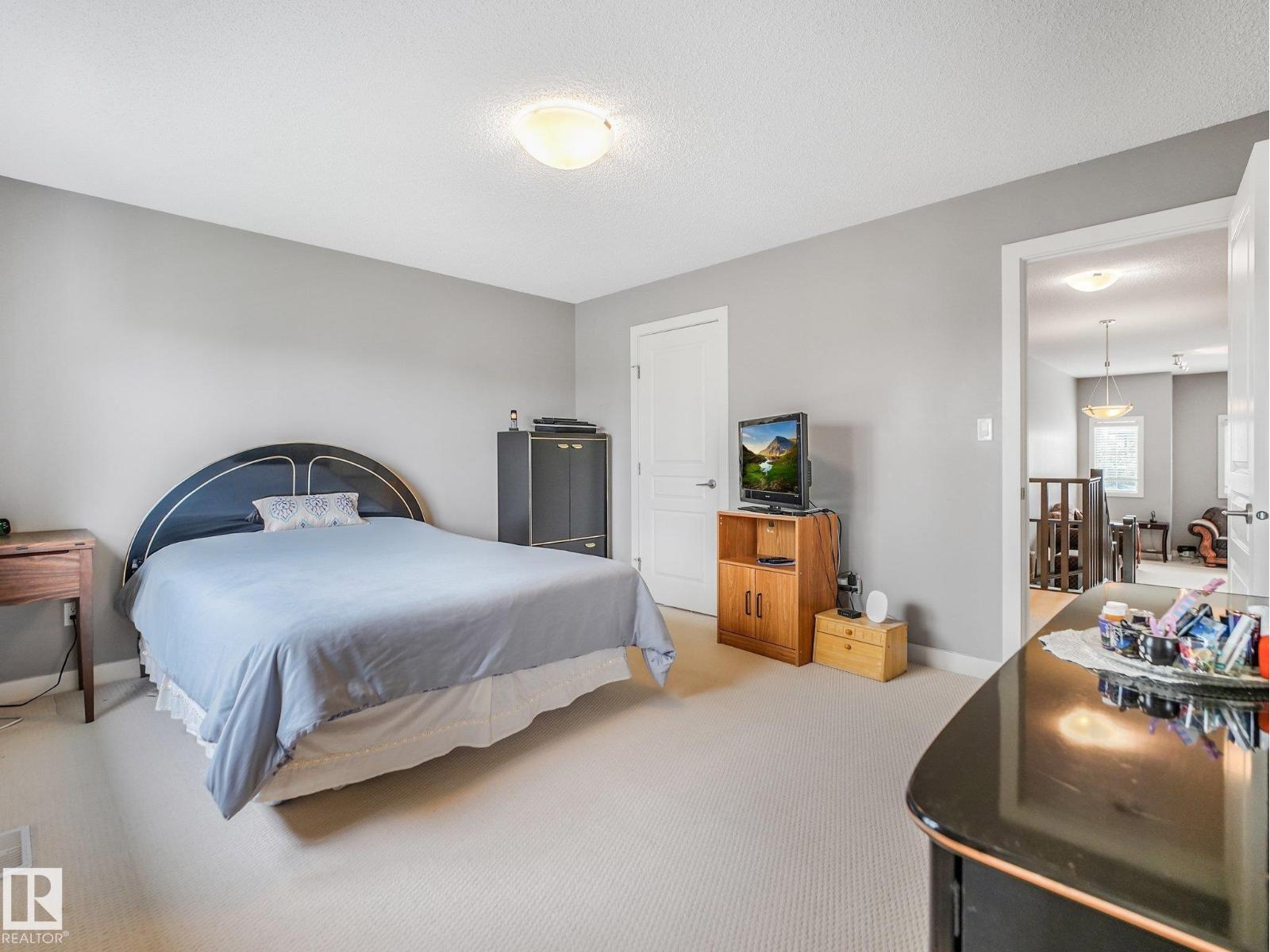 1478 37b Av Nw Property Photo 31