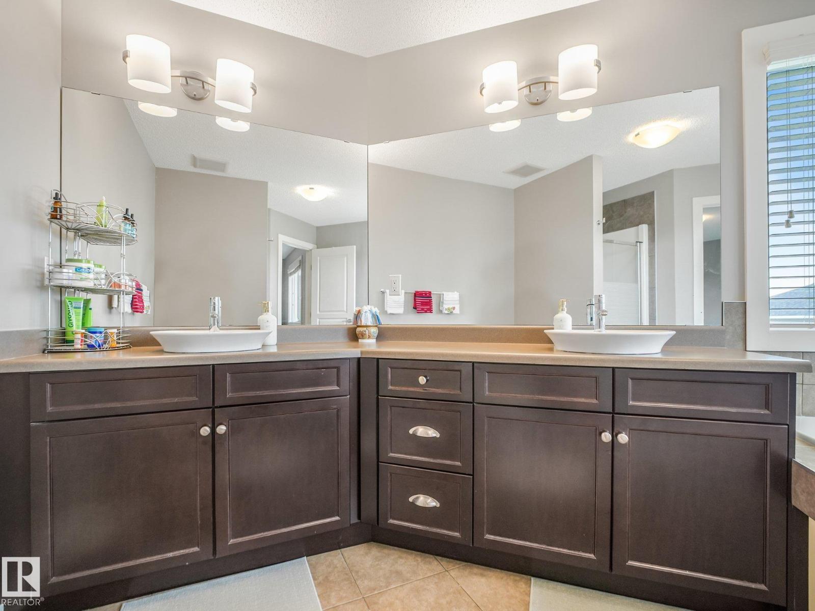 1478 37b Av Nw Property Photo 33