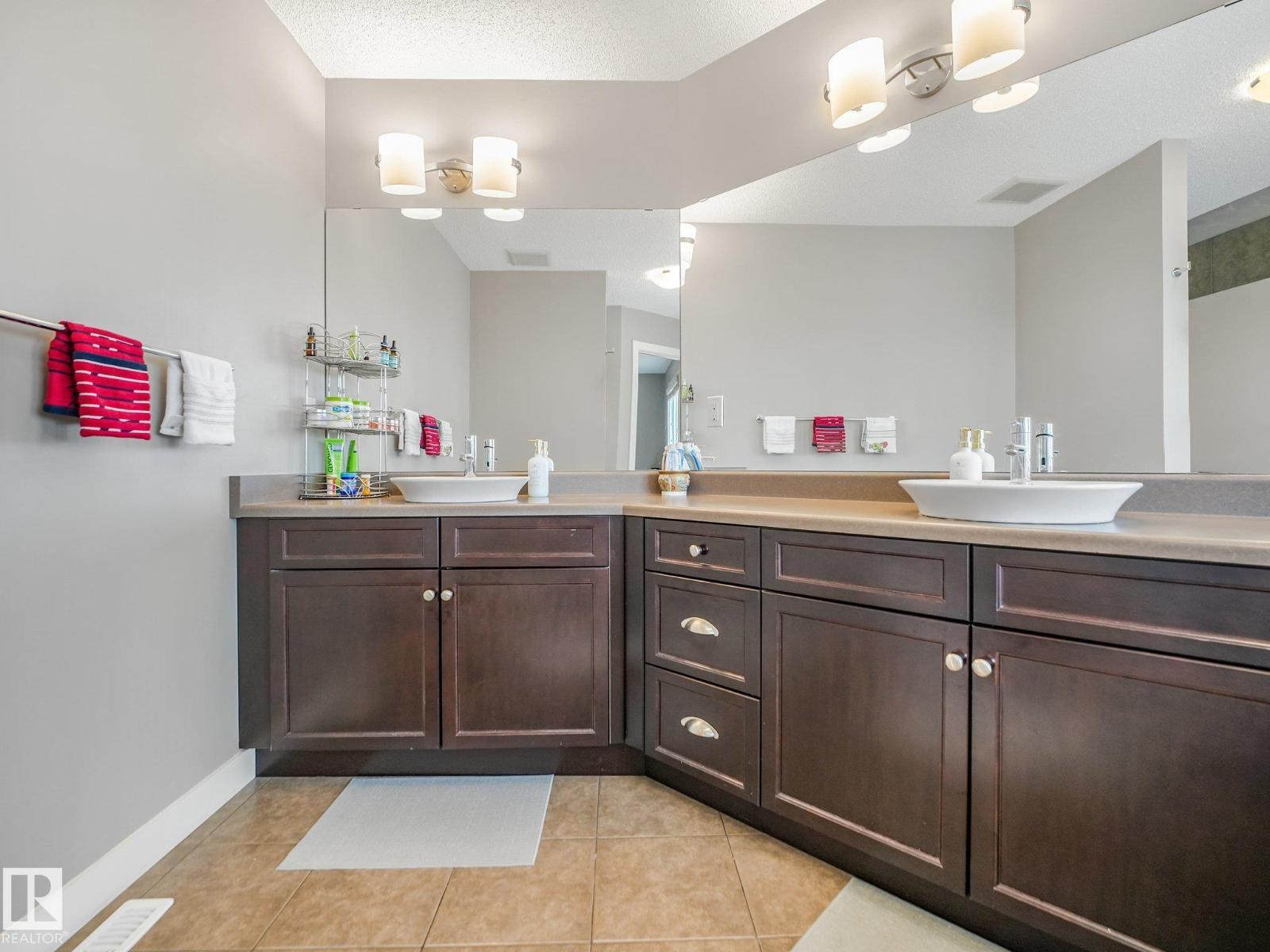 1478 37b Av Nw Property Photo 34