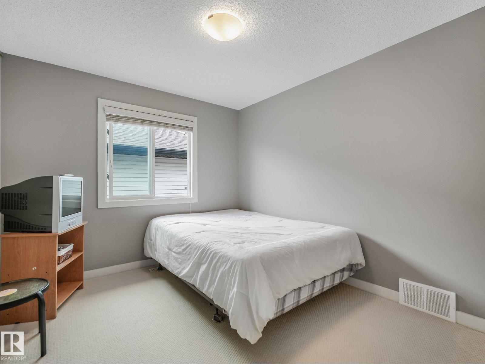 1478 37b Av Nw Property Photo 41