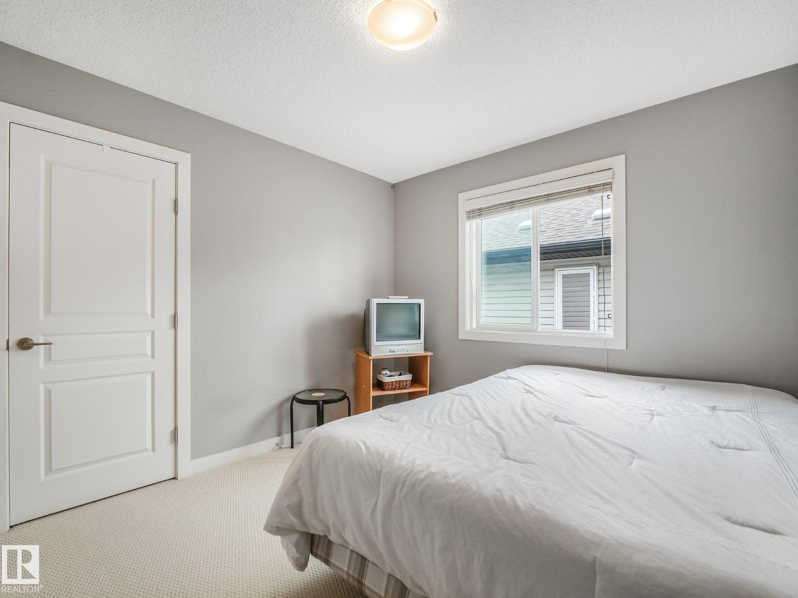 1478 37b Av Nw Property Photo 42