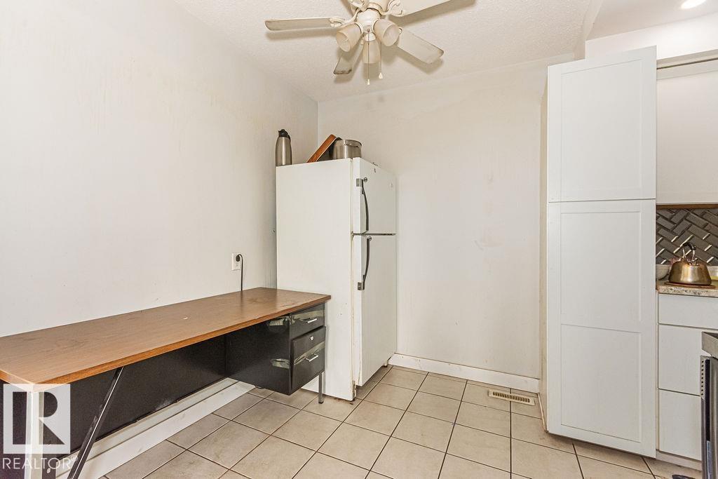 #5 14205 82 St Nw Property Photo 5