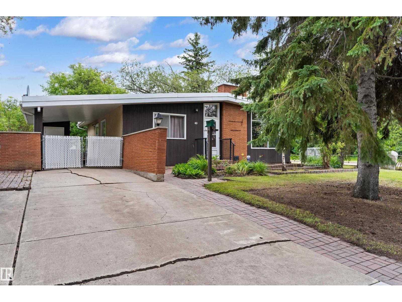 40 CURLEW CR