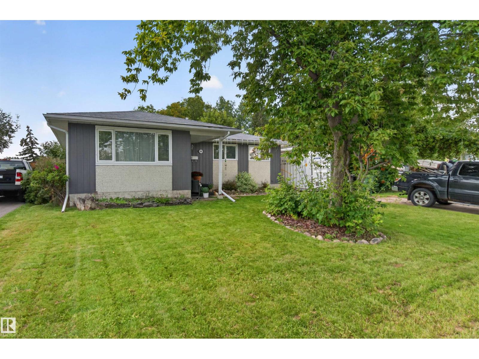 3606 44 ST Property Photo 1
