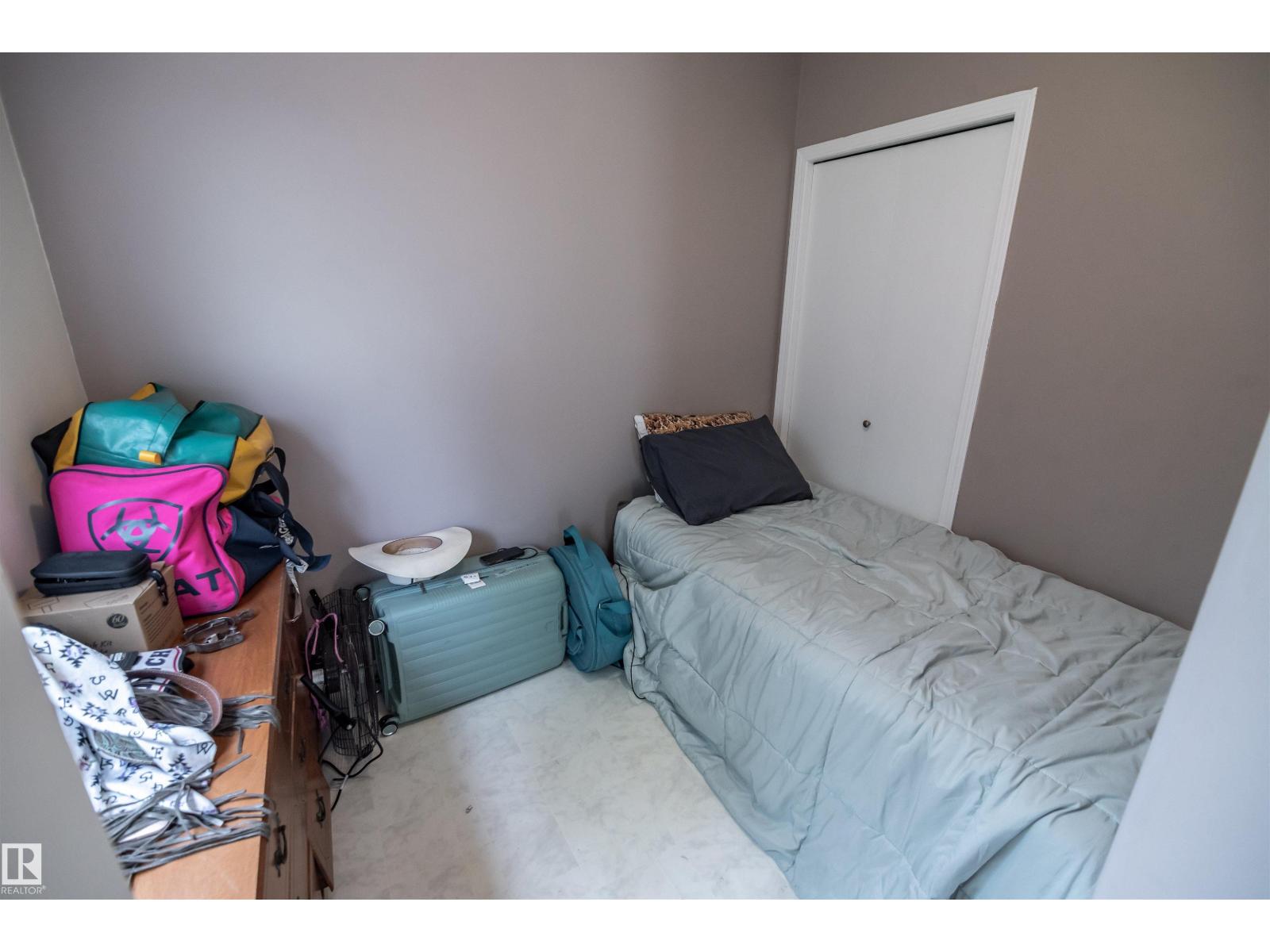 4824 50a St Property Photo 21