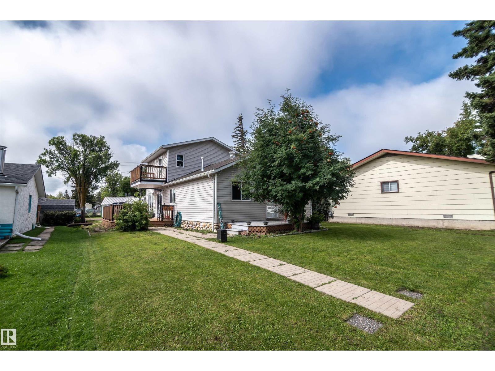 4824 50a St Property Photo 31