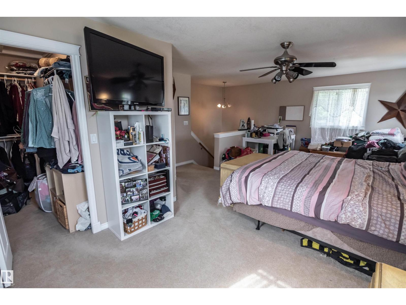 4824 50a St Property Photo 35