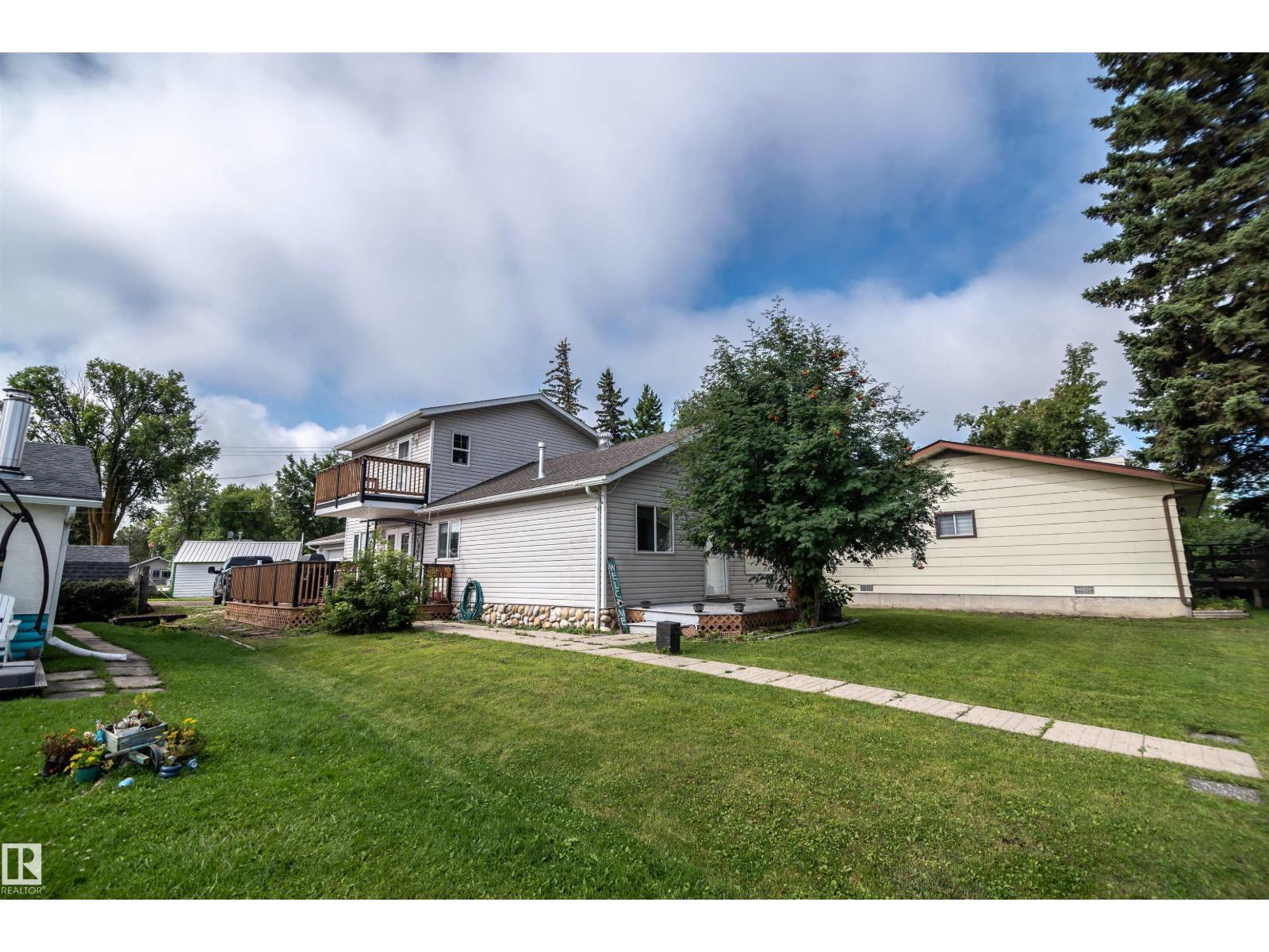 4824 50a St Property Photo 40