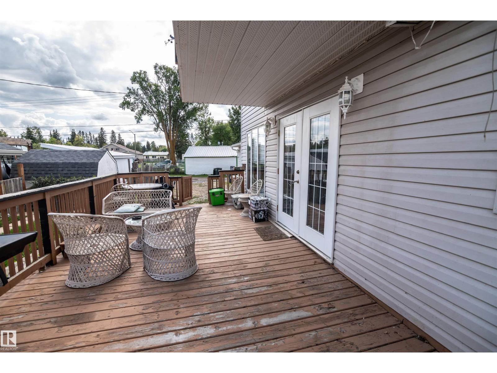 4824 50a St Property Photo 41
