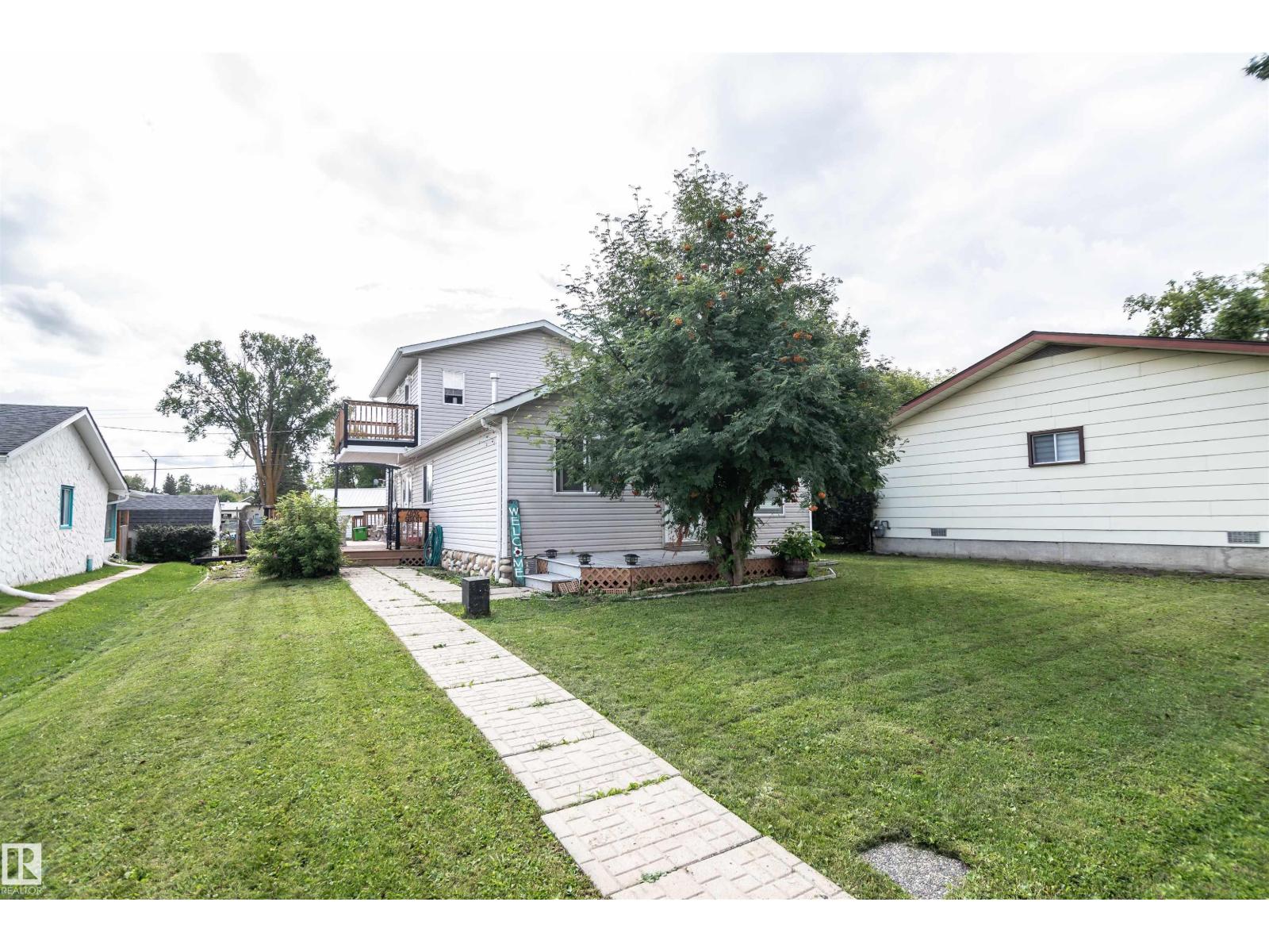 4824 50a St Property Photo 43