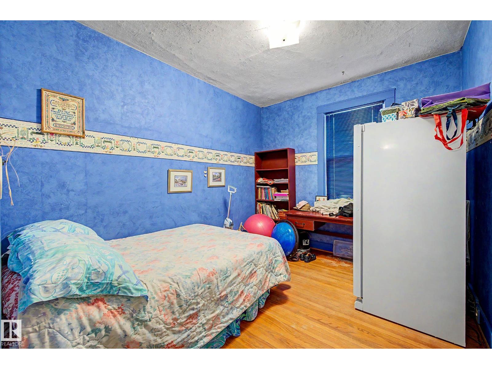 5320 49 Av Property Photo 22