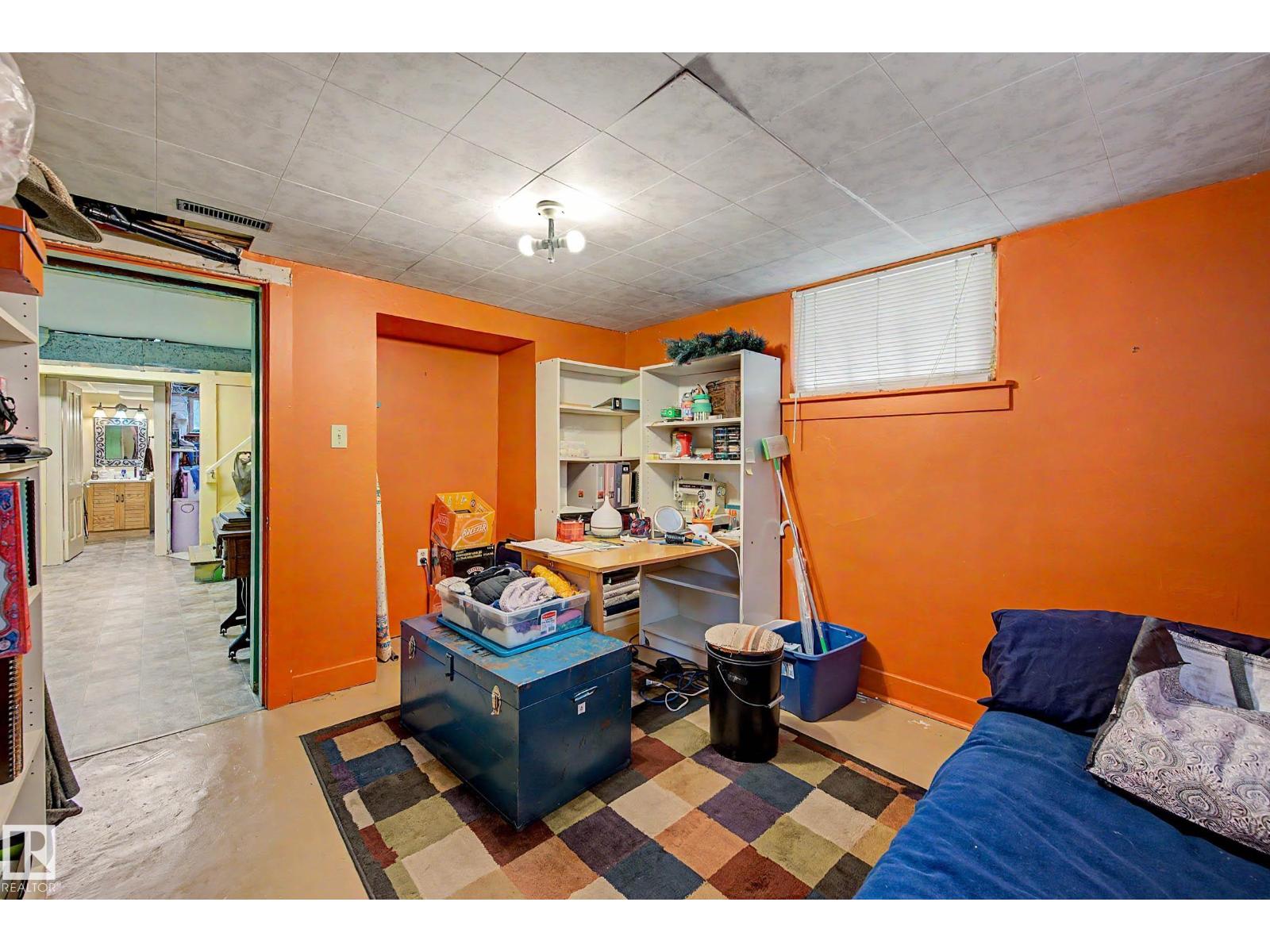 5320 49 Av Property Photo 39