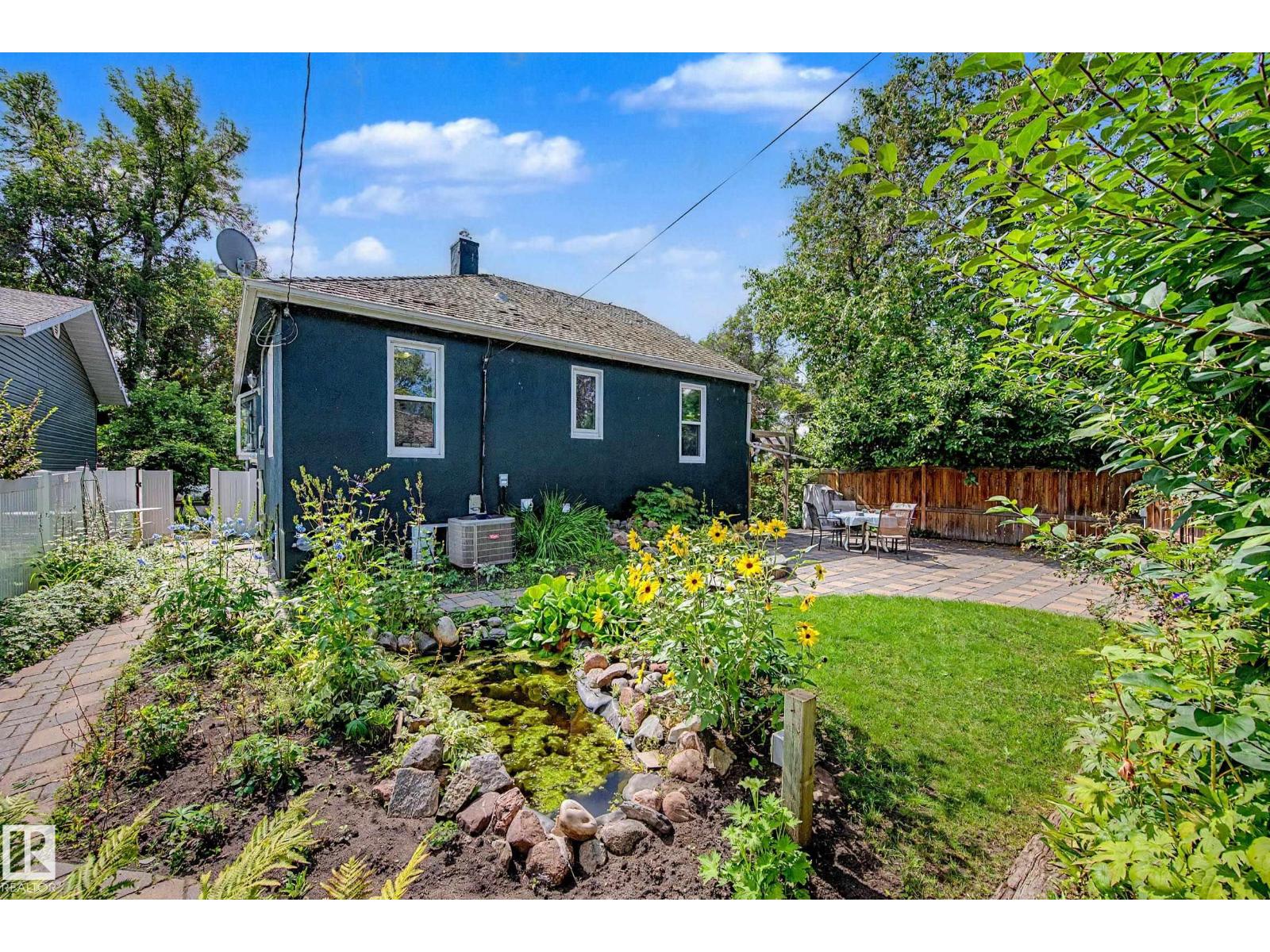 5320 49 Av Property Photo 47