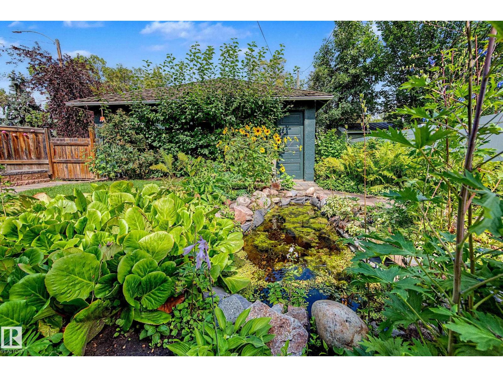 5320 49 Av Property Photo 55