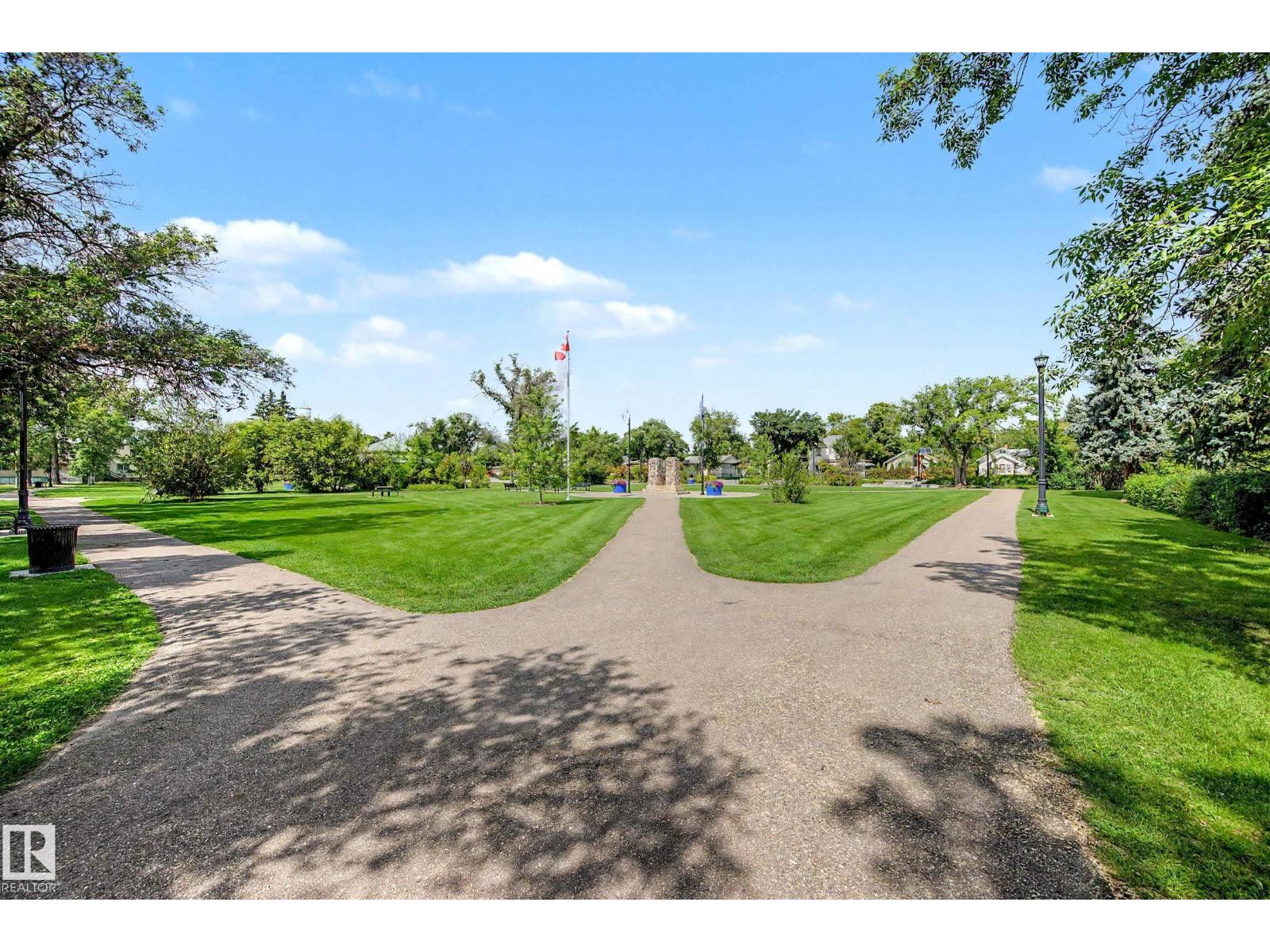 5320 49 Av Property Photo 59
