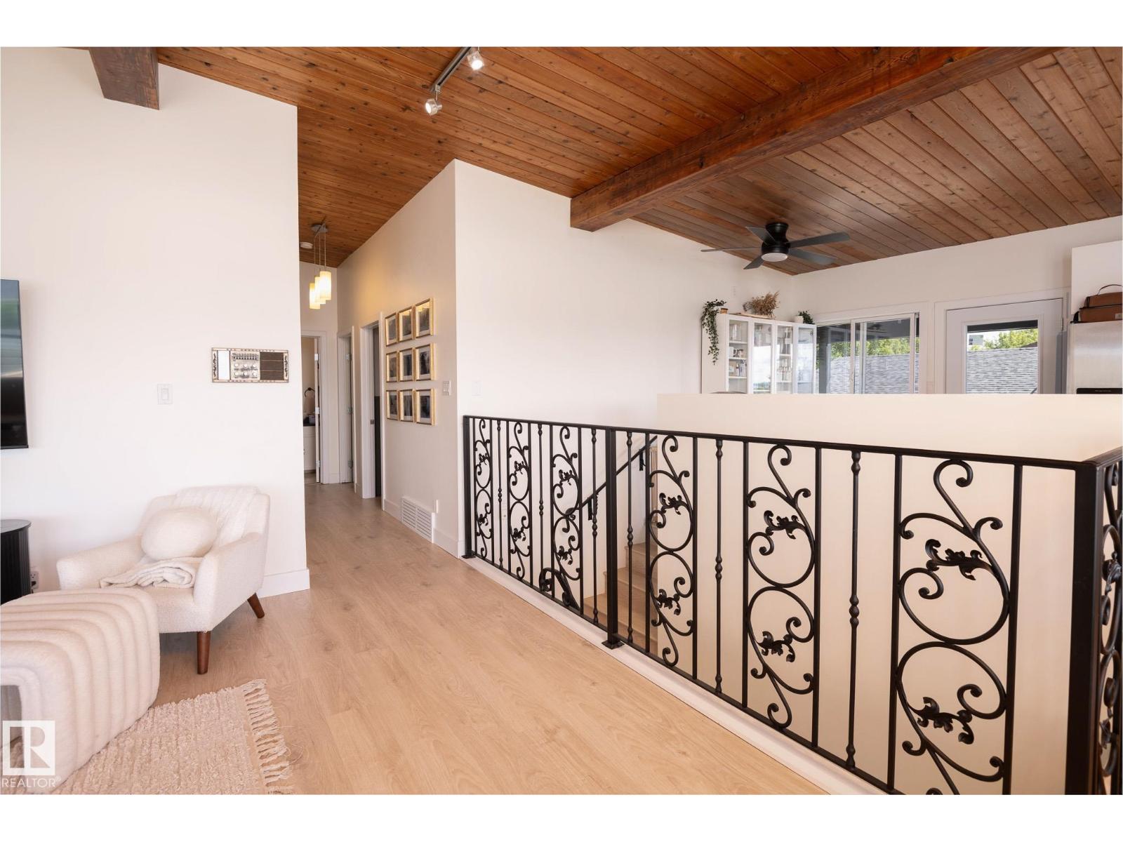 5019 42 St Property Photo 15