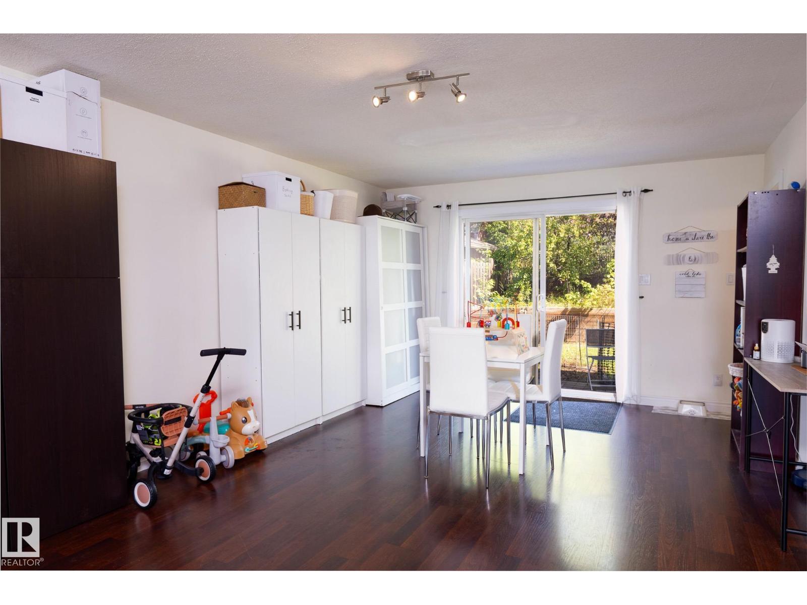 5019 42 St Property Photo 24