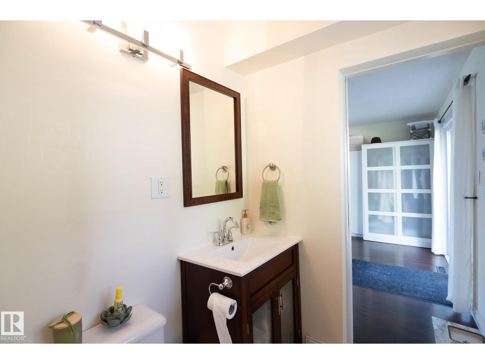5019 42 St Property Photo 26