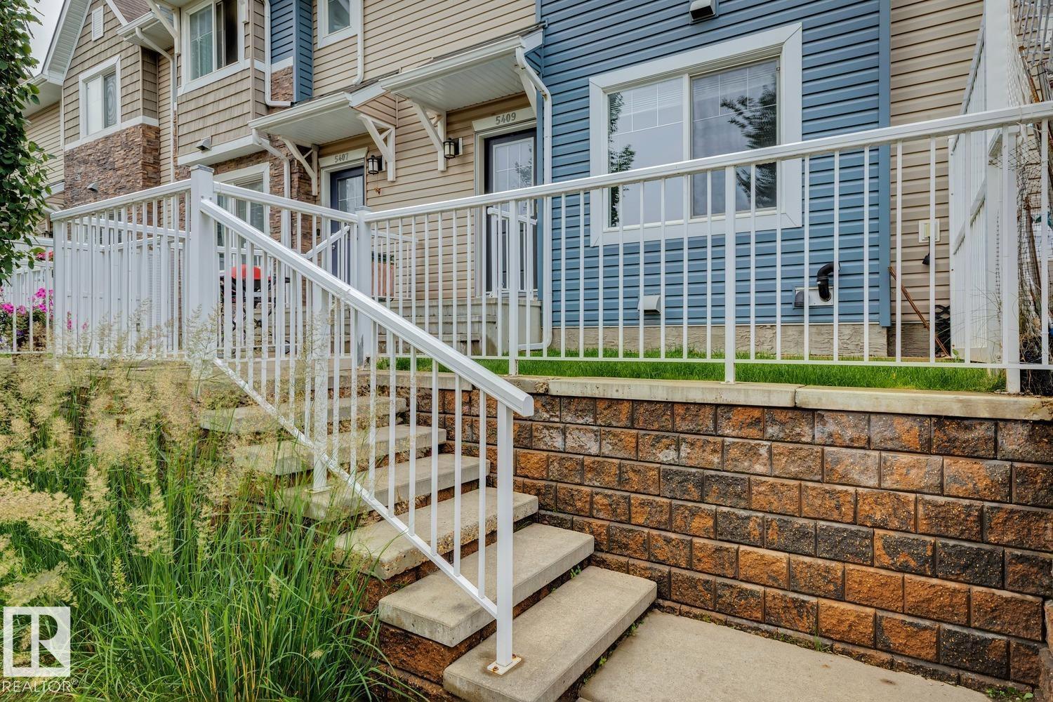5409 3 Av Sw Property Photo 2