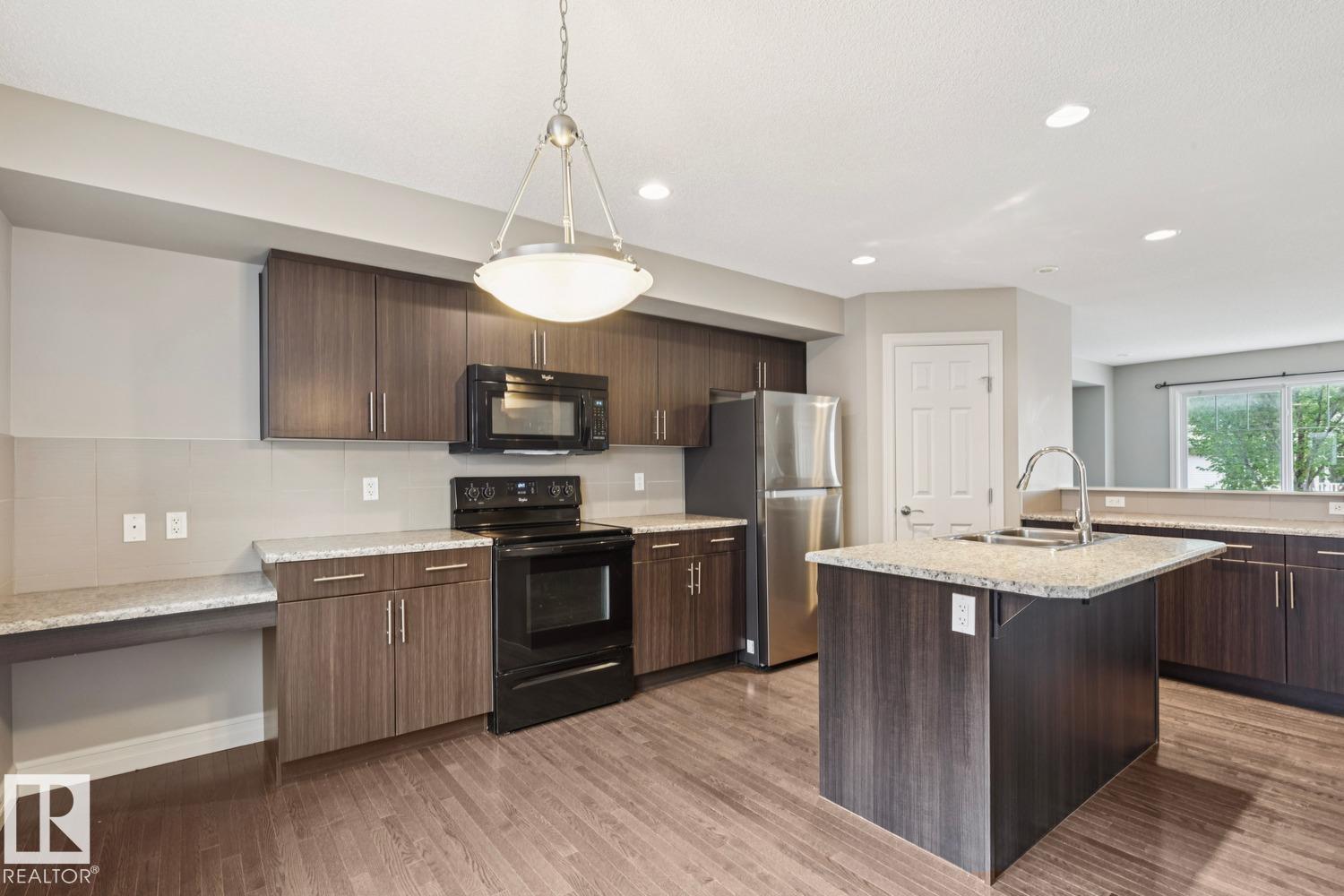 5409 3 Av Sw Property Photo 8