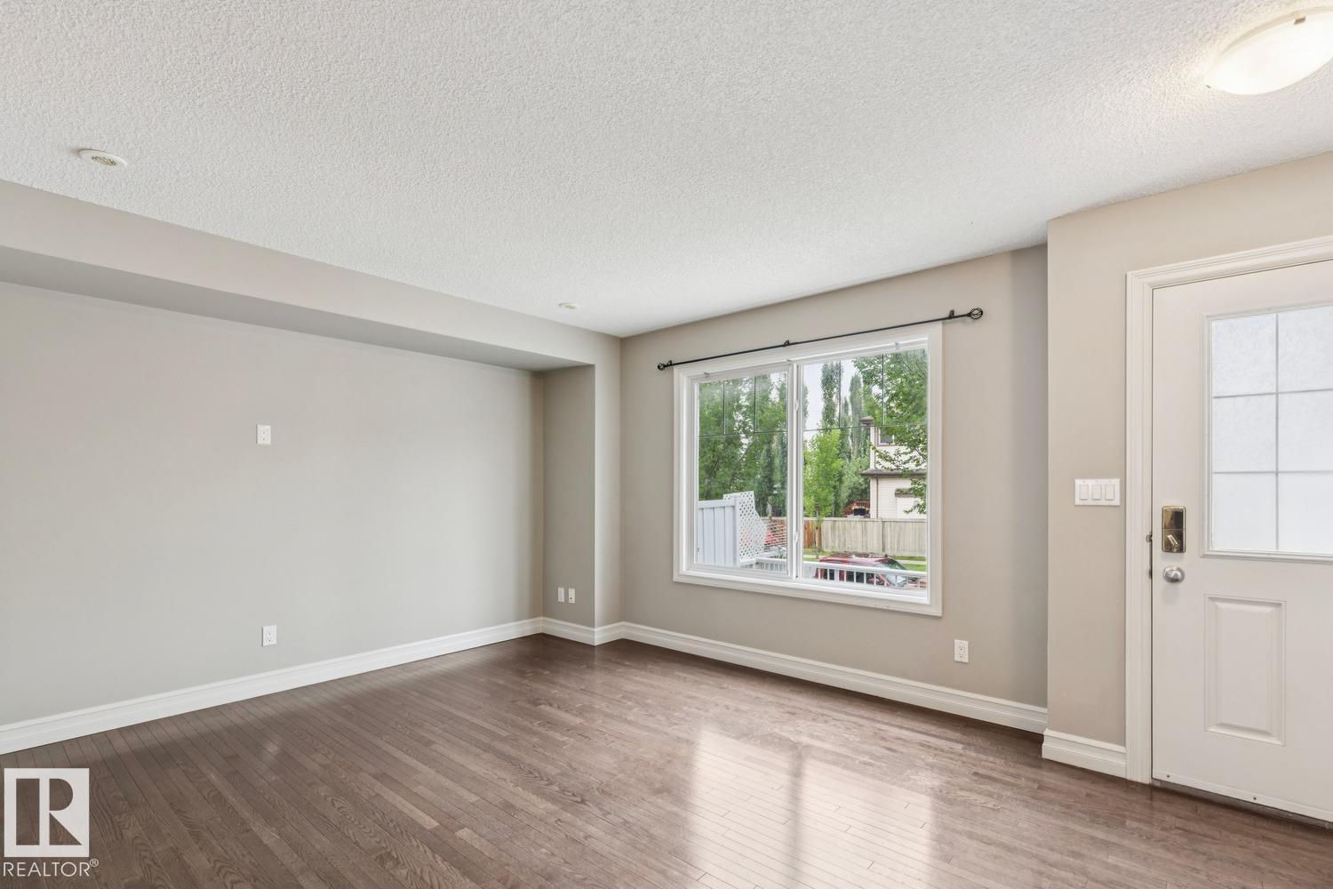 5409 3 Av Sw Property Photo 12