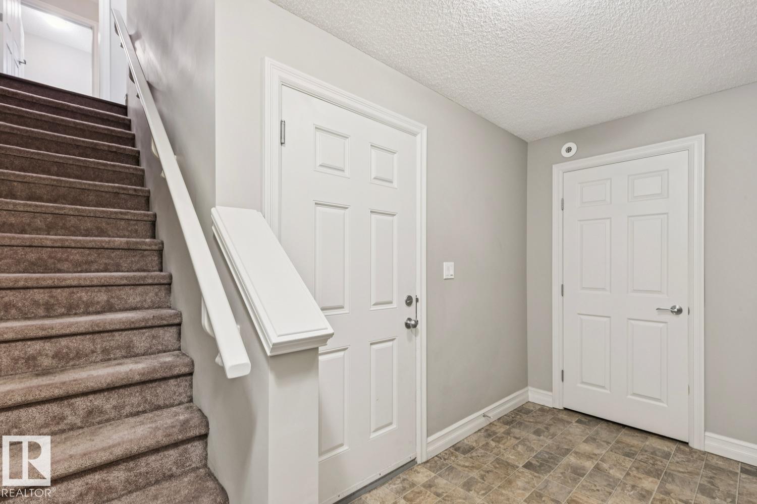 5409 3 Av Sw Property Photo 23