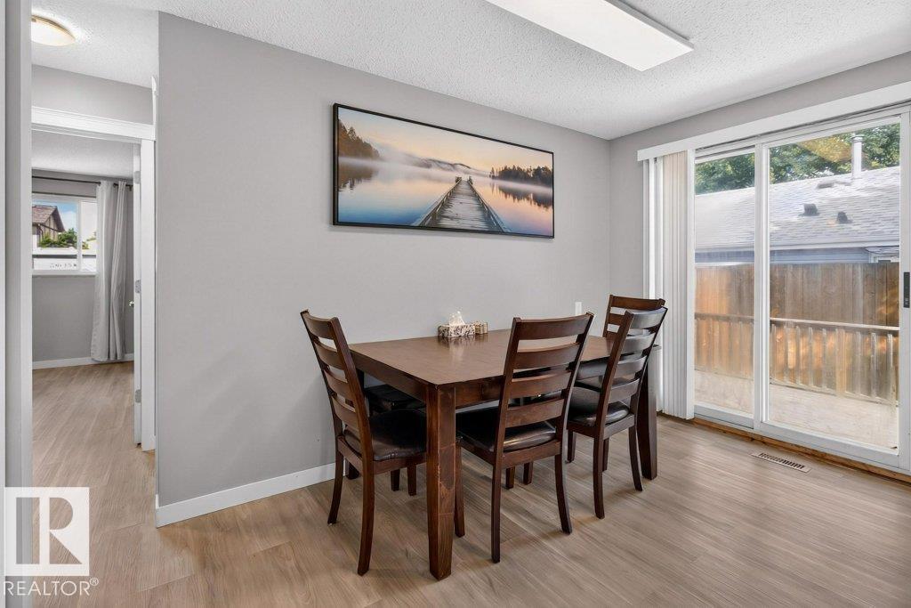 4624 36 Av Nw Property Photo 7