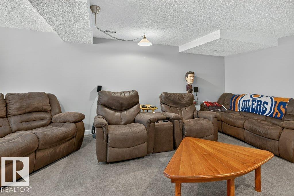4624 36 Av Nw Property Photo 25
