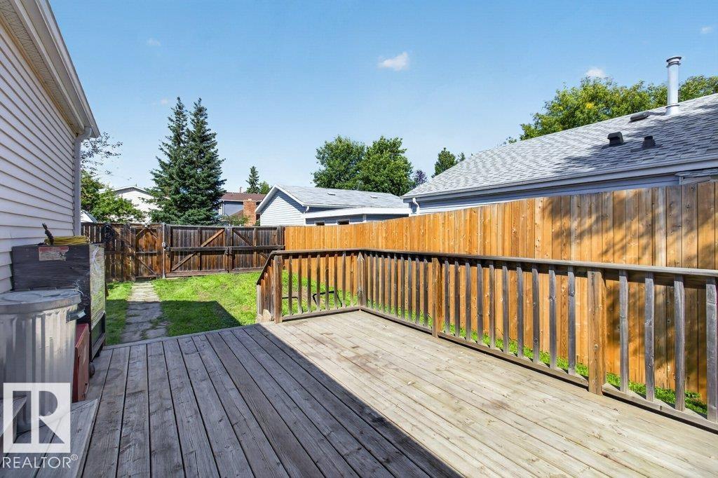 4624 36 Av Nw Property Photo 33