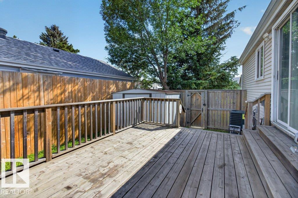 4624 36 Av Nw Property Photo 35