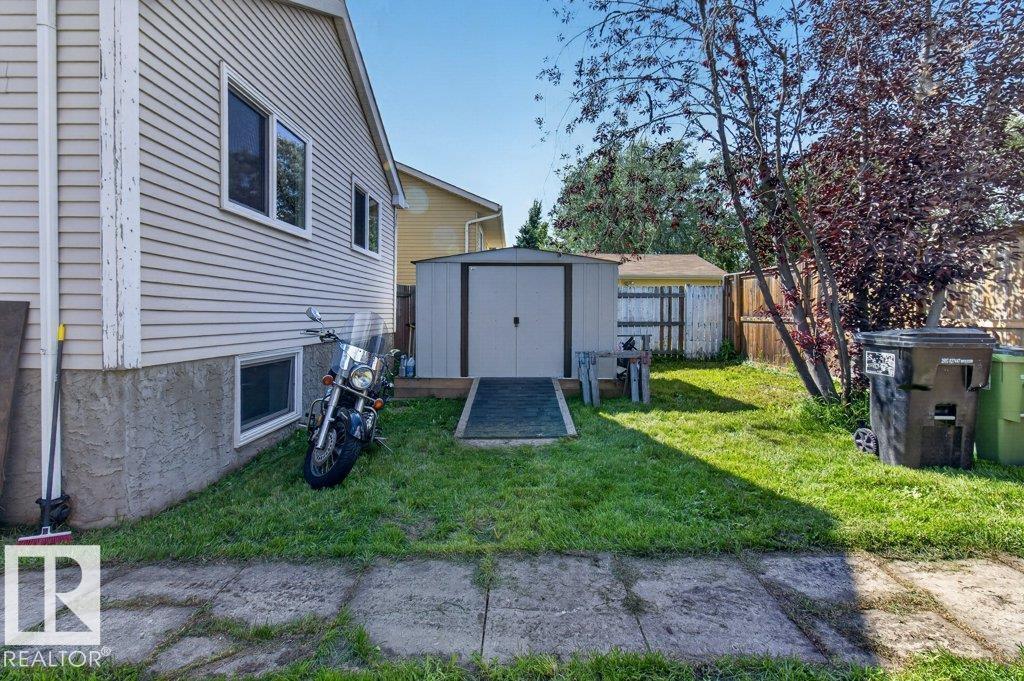 4624 36 Av Nw Property Photo 40