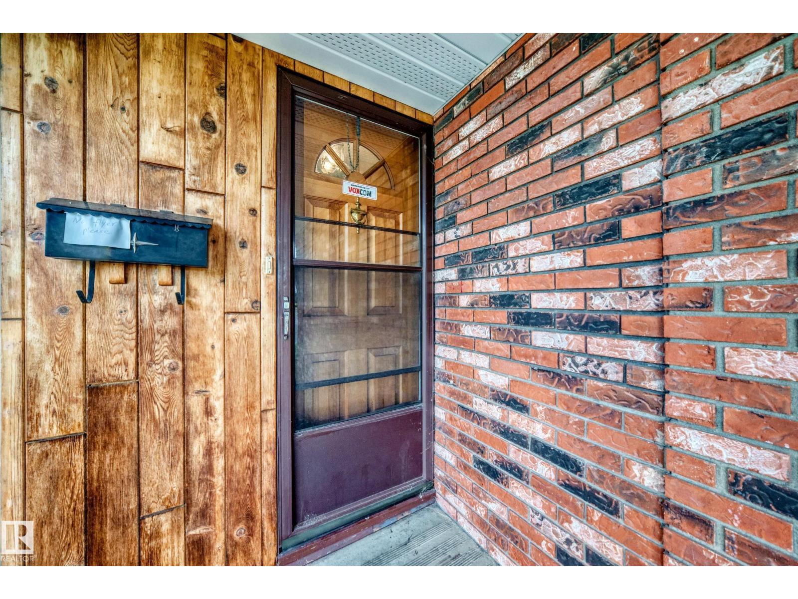 15020 88 St Nw Property Photo 3