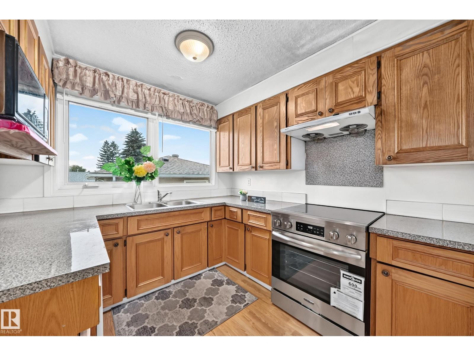 15020 88 St Nw Property Photo 10