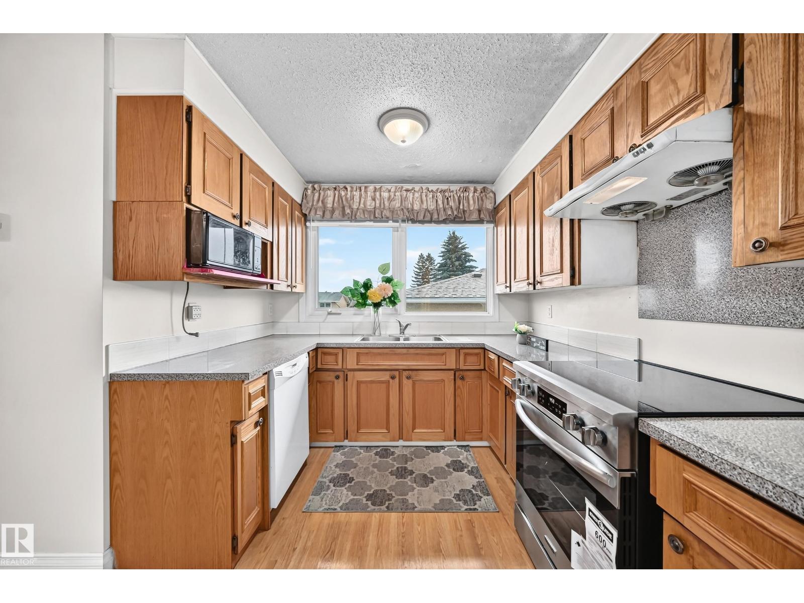 15020 88 St Nw Property Photo 12