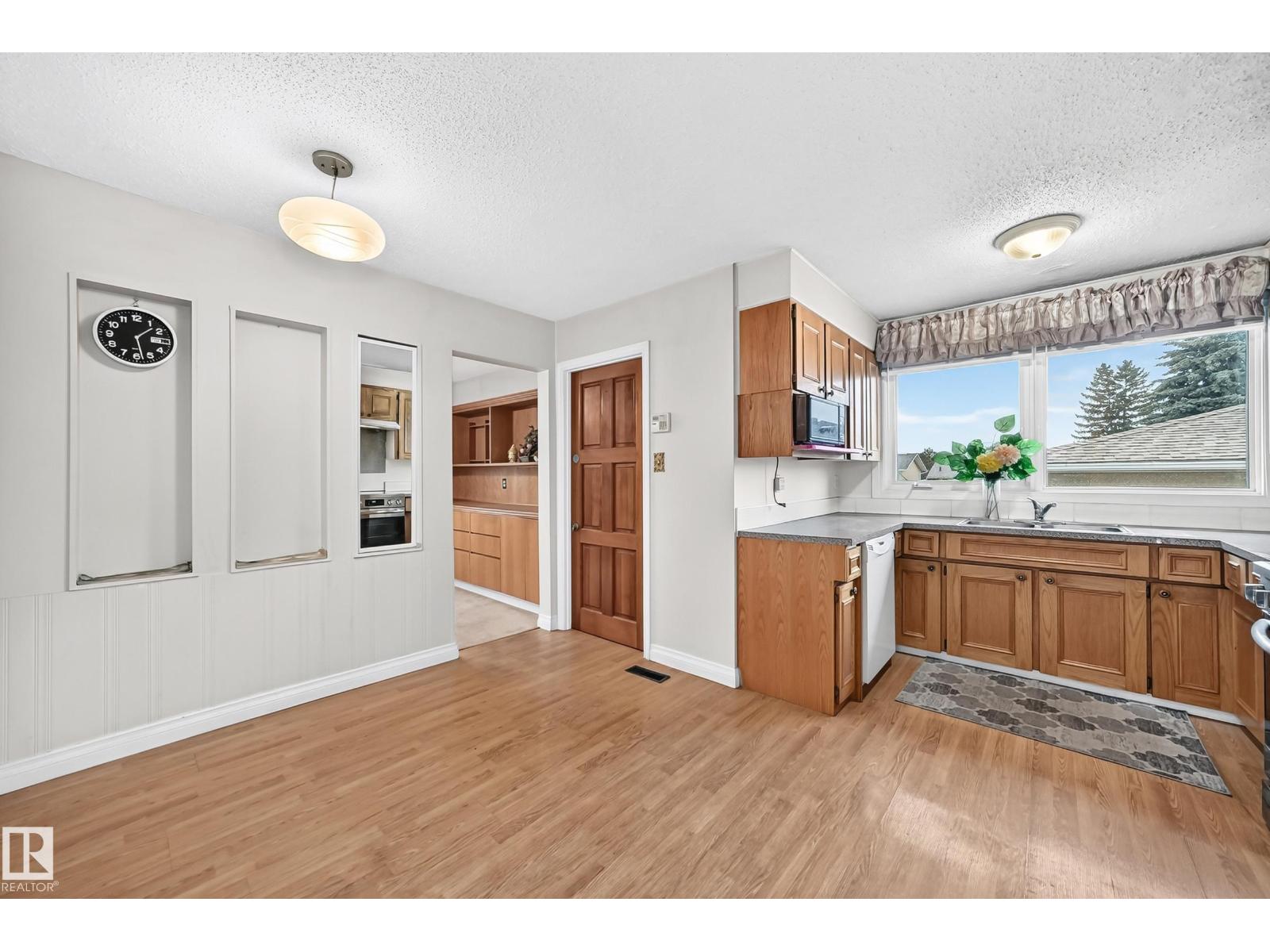 15020 88 St Nw Property Photo 15