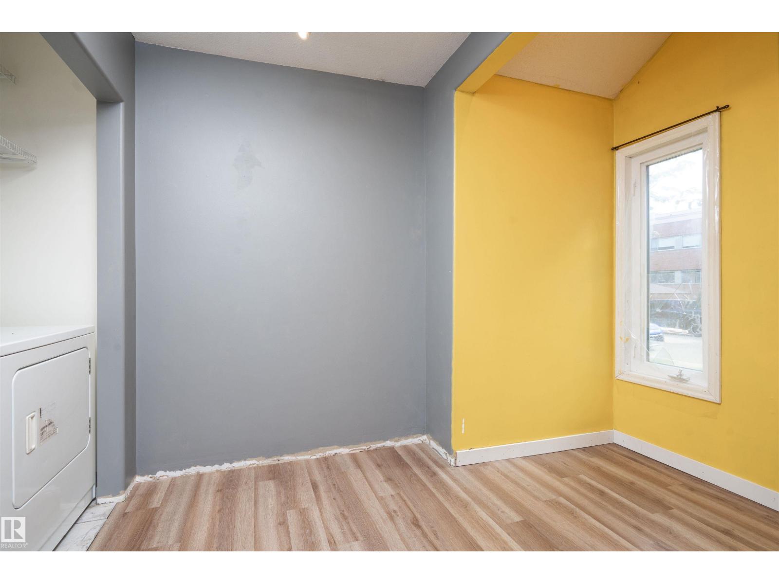 10330 76 St Nw Property Photo 12