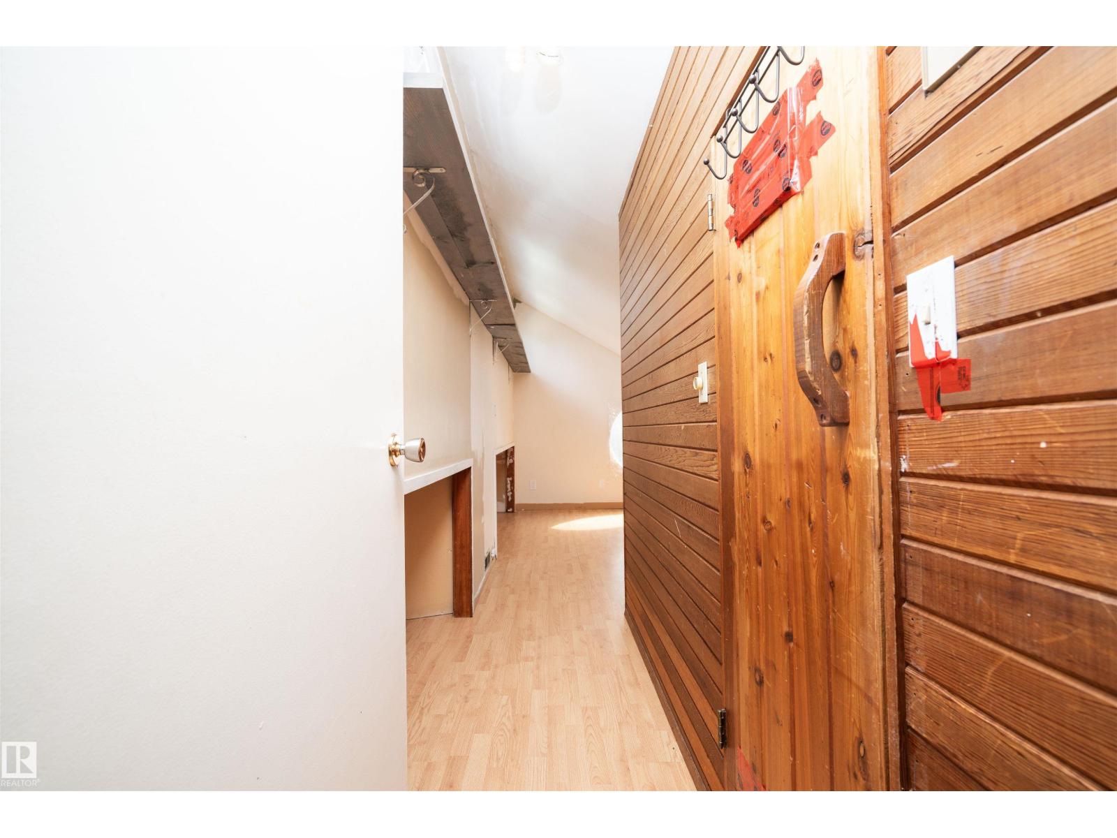 10330 76 St Nw Property Photo 23