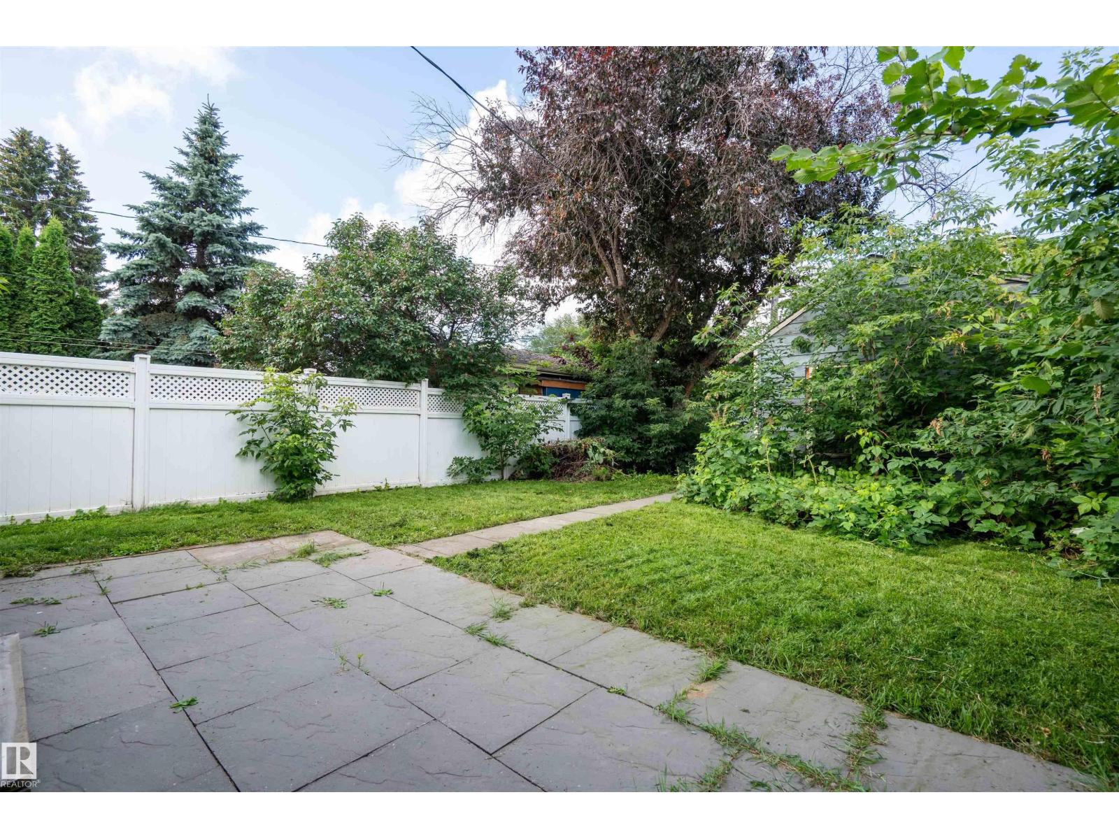 10330 76 St Nw Property Photo 24