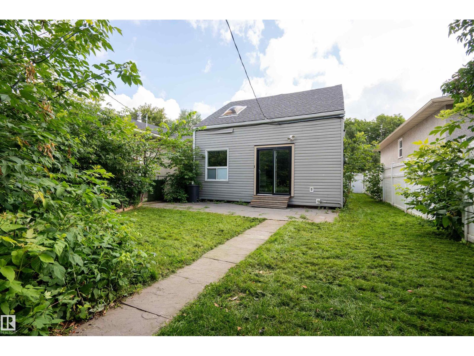 10330 76 St Nw Property Photo 26