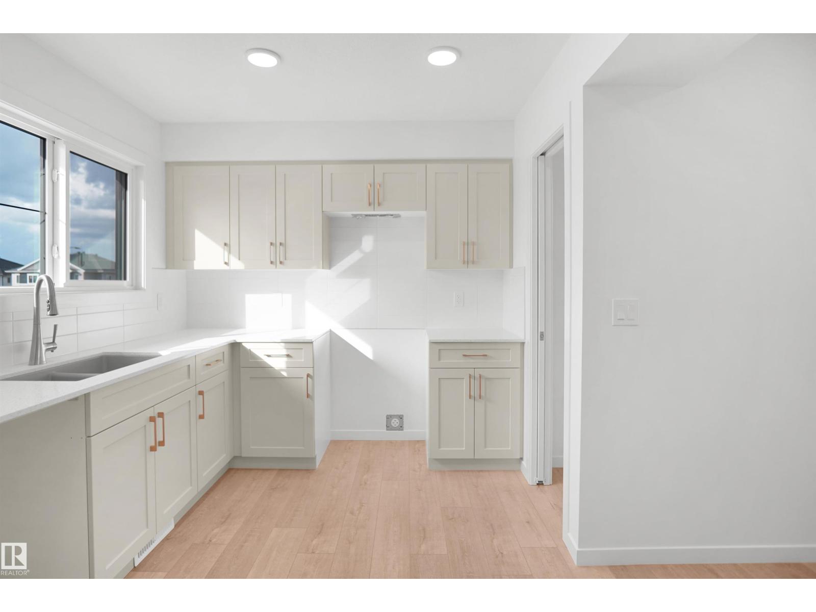 1423 9 St Nw Property Photo 13