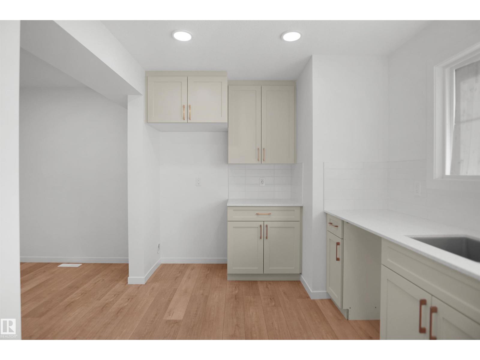 1423 9 St Nw Property Photo 15