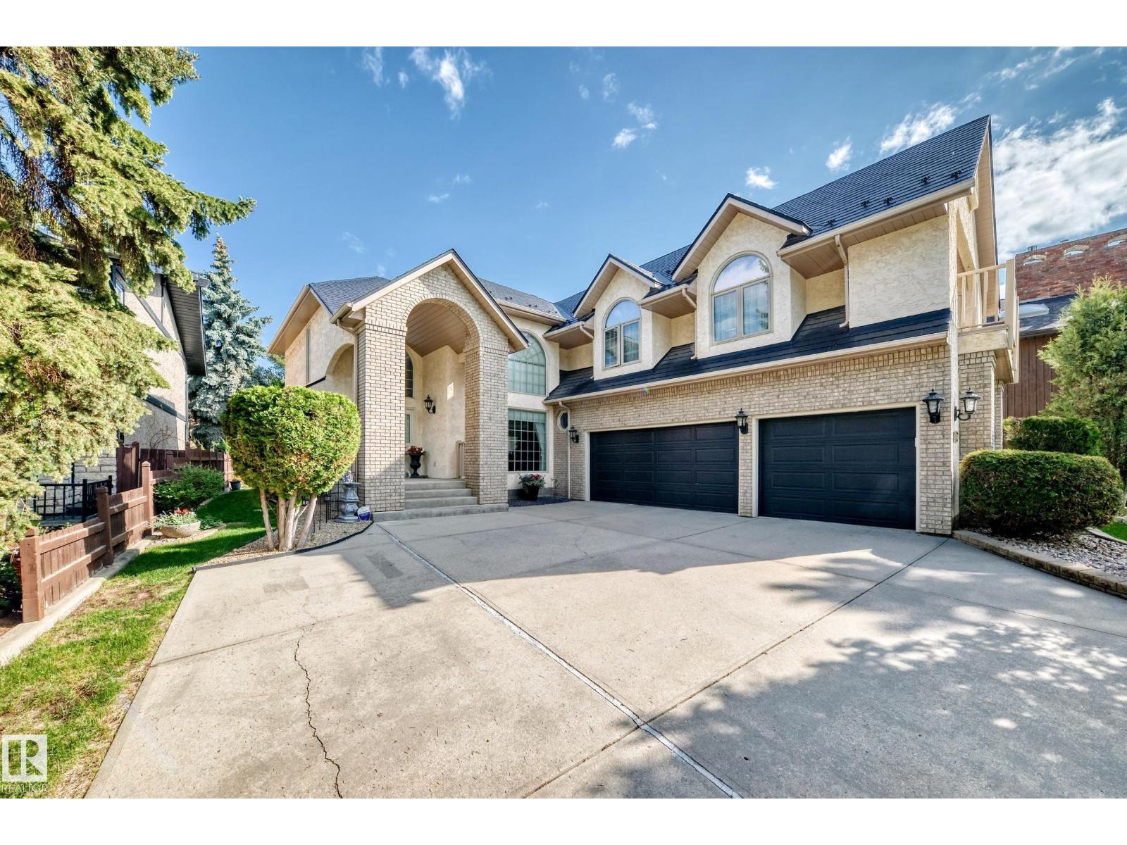 17416 53 Av Nw Property Photo 2