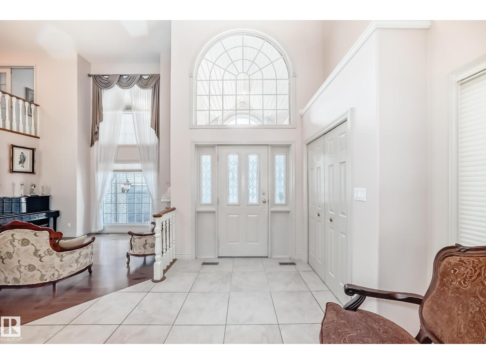 17416 53 Av Nw Property Photo 5