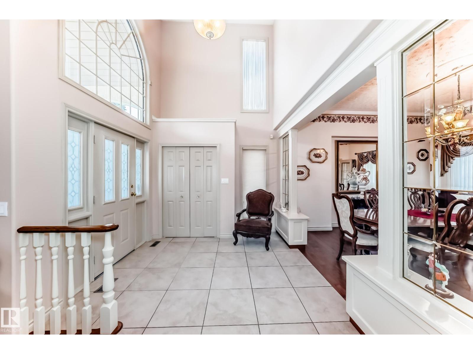 17416 53 Av Nw Property Photo 6