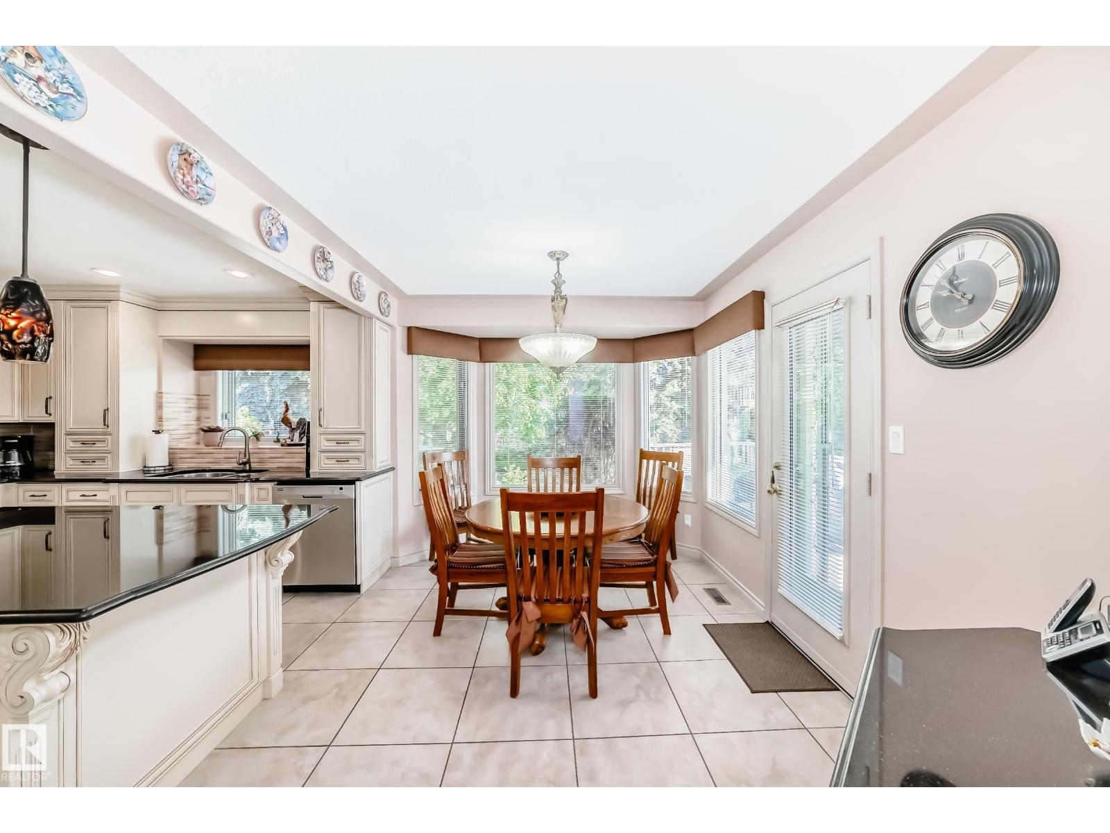 17416 53 Av Nw Property Photo 10
