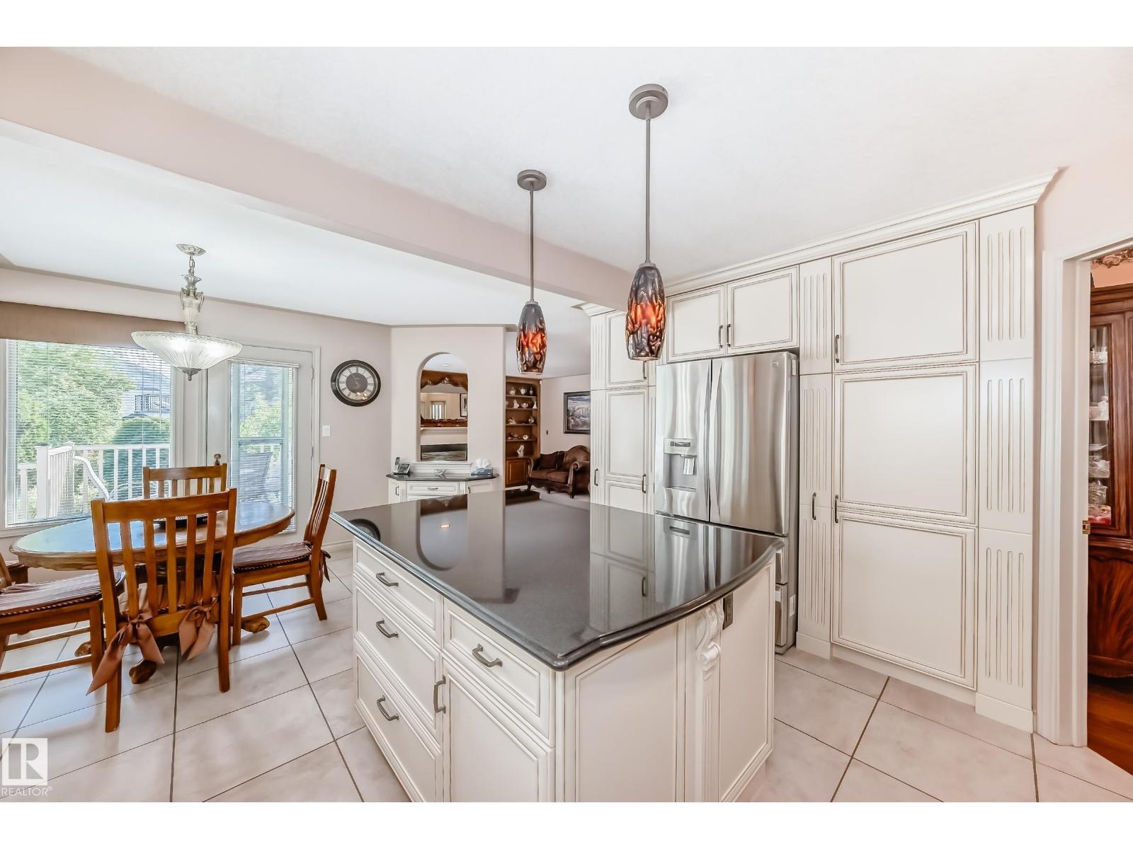 17416 53 Av Nw Property Photo 13