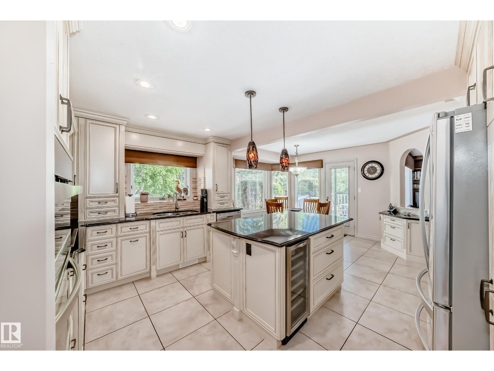 17416 53 Av Nw Property Photo 14