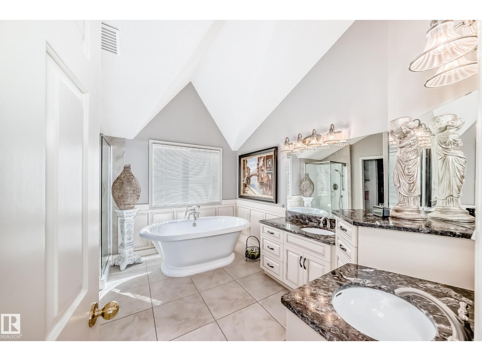 17416 53 Av Nw Property Photo 35