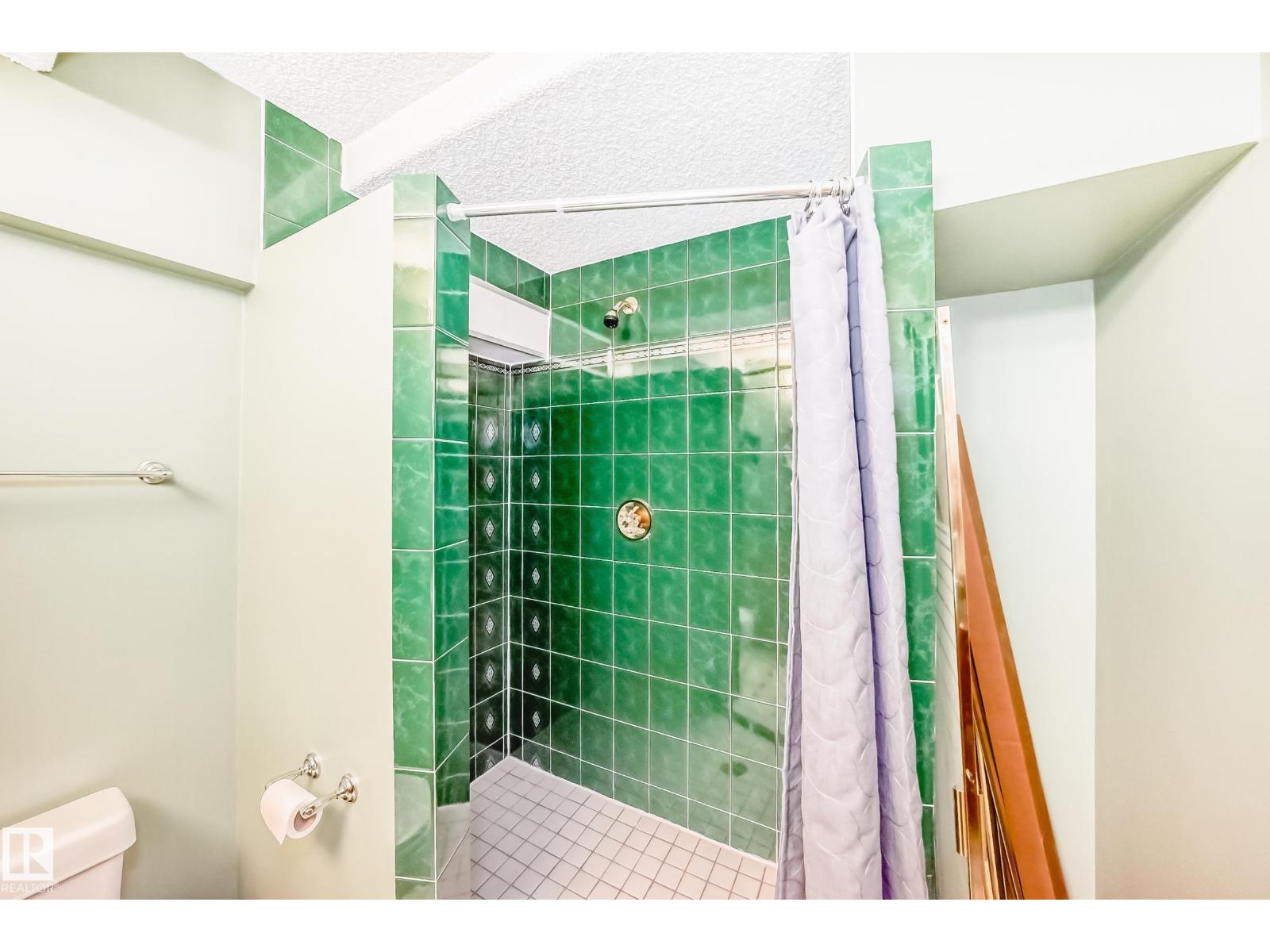 17416 53 Av Nw Property Photo 64